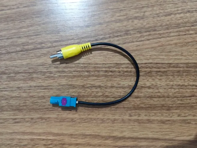 Cabo Adaptador Fakra para RCA - Câmera de Ré Original | Plug & Play