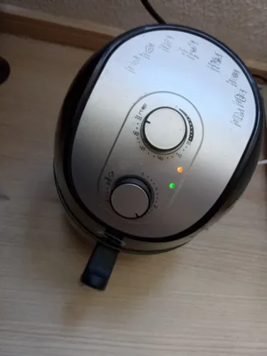 Airfryer esquenta mas não até o máximo, precisa parafusar