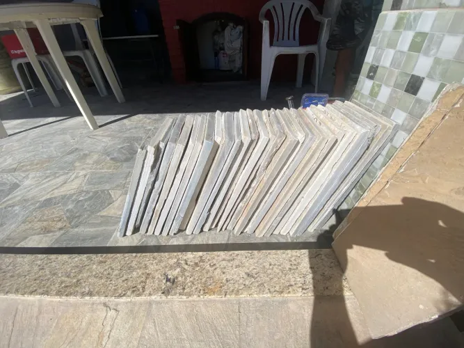 30 peças Pedra de São Tomé