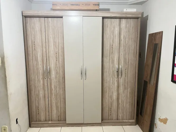 Vendo guarda roupa 
