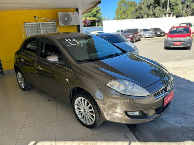Fiat Bravo Absolute Dualogic 1.8 Flex 16V 5P 2014