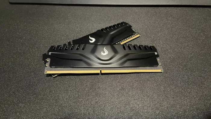 Memória ram rise mode z, DDR4 3200MHZ, CL16 (2x8)