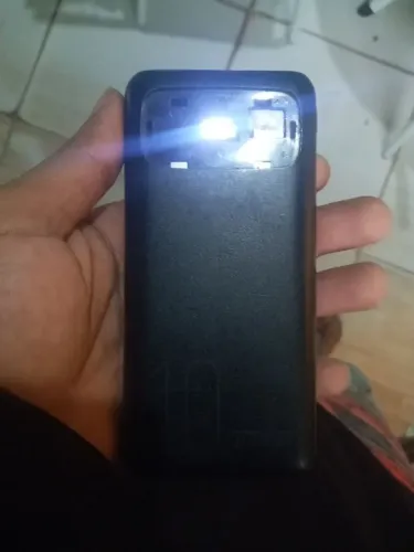 Bateria portátil em excelente estado 10000mAh