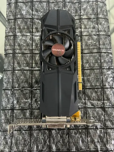 GIGABYTE NVIDIA GeFORCE 1050 TI 4 GB