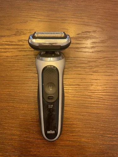 Máquina de barbear BRAUN S7