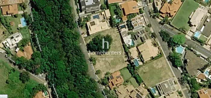 Lote em Condomínio de Alto Padrão com 529 m² à Venda na Região da Hípica  Jardim das Palme