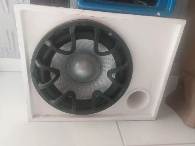 Vendo sub bravox  e módulo banda 9.8 rms 