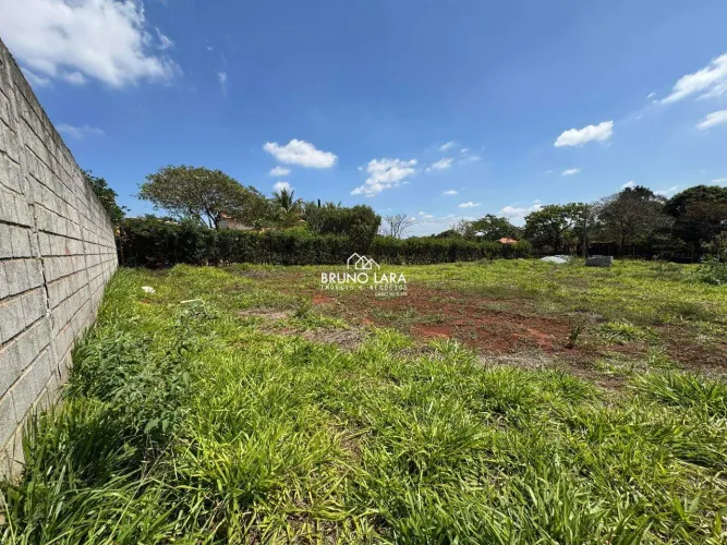 Lote à venda no bairro Vivendas Santa Mônica- Igarapé /MG