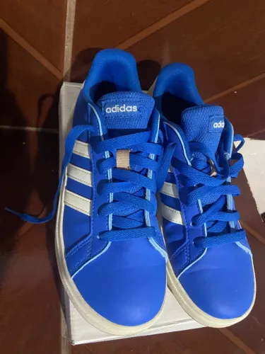 SAPATO ADIDAS