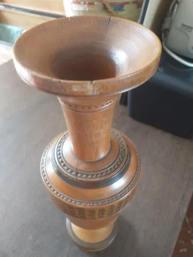 Vaso de marchetaria