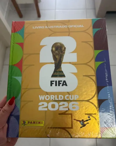 Álbum Copa do Mundo 2026 Dourado Capa Dura Lacrado + 150 Figurinhas Sem Repetição
