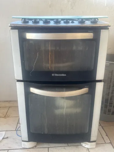 Vendo fogão Eletrolux 4 bocas
