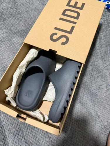Slide Adidas yezzy grey serve 39/40  