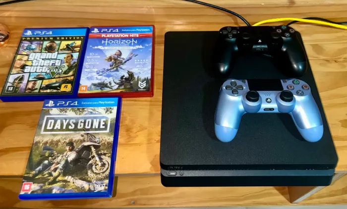 PlayStation 4 Slim 1TB completo impecável ( leia o anúncio )