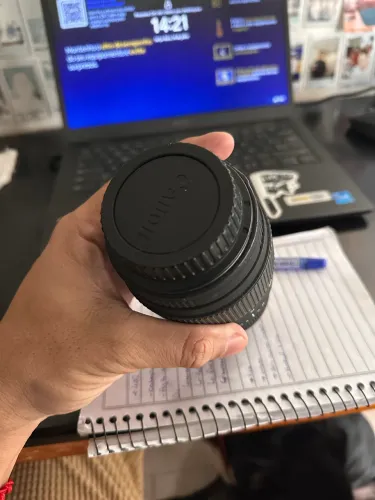 Lente sigma 79-300