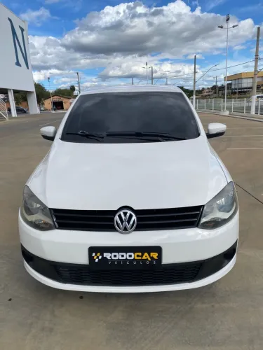 Volkswagen Fox 1.0 MI Total Flex 8V 5P 2013