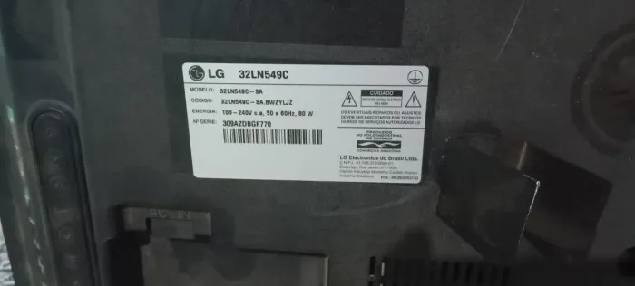 2 TVs smartv 32 polegadas LG TCL para retirada de peças