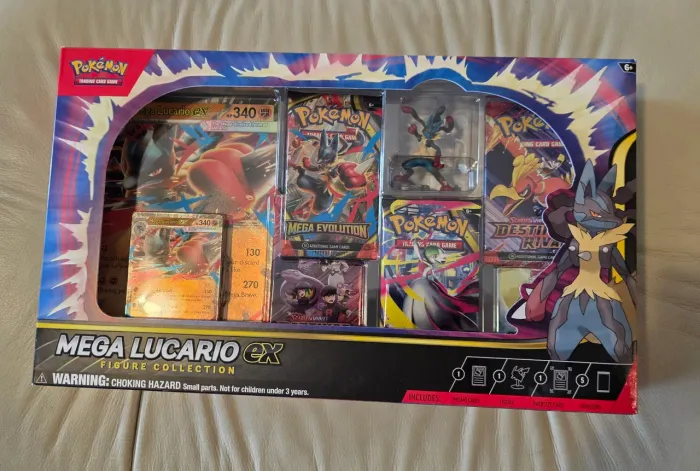Box Pokémon Mega Lucario EX Premium