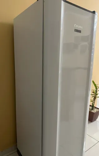 Geladeira Esmaltec novinha