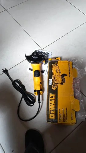 Esmerilhadeira angular DEWAlT