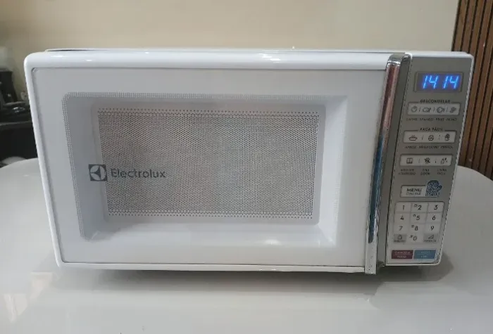 MICROONDAS ELECTROLUX 27 LITROS