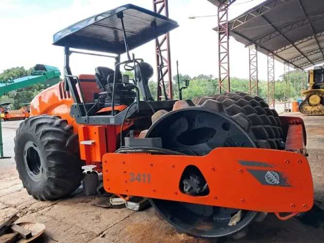 Rolo Compactador Hamm, modelo 3411, ano 2006