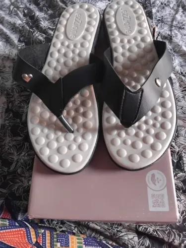 Sandália Ortopédico e sandália strass