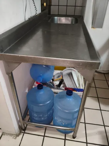 Balcão com pia inox