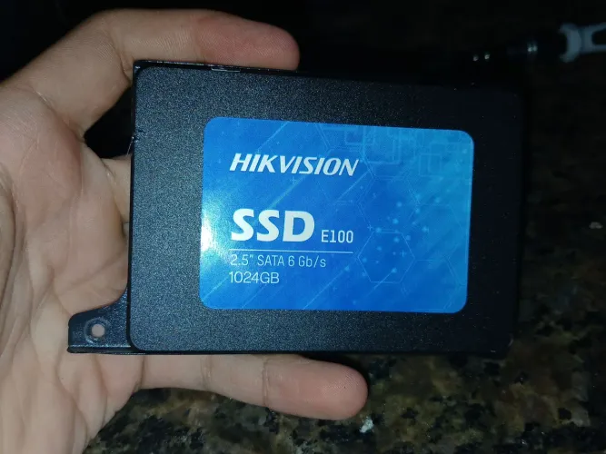 SSD HIKVISION E100 - 1TB Sata (SAÚDE 100%)