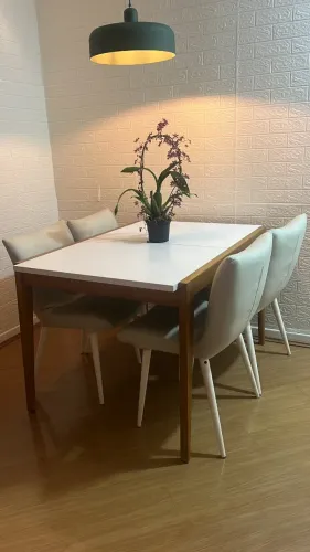 Cadeira de jantar