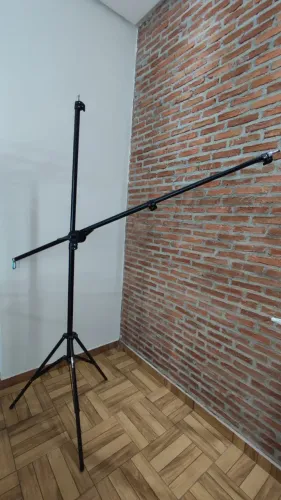 Tripé Girafa - Novas possibilidades de iluminação para o seu estúdio fotográfico!