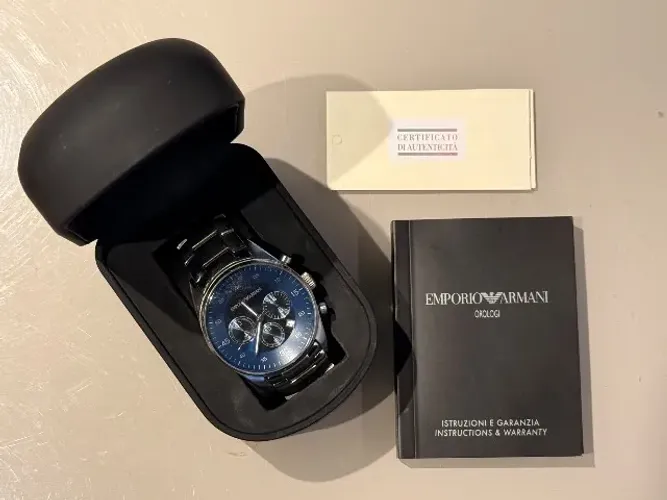 Relógio Emporio Armani Ar5860 Prata E Fundo Azul