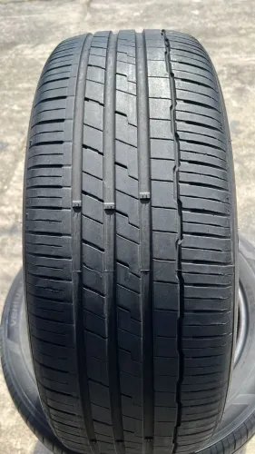 Pneu Hankook 225/55 R19