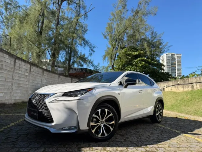 Lexus NX-200T F-sport 2.0 16V 238cv Aut. 2017