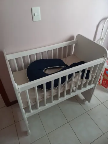 Mini Berço com Grade Regulavel (3 meses uso)