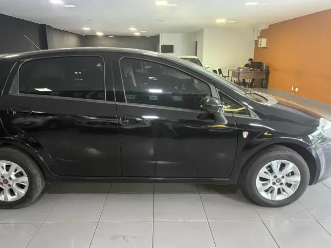 Fiat Punto Attractive Italia 1.4 F.flex 8V 5P 2017