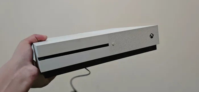 Xbox one s não liga faz um barulho de passarinho  envio olx pay 