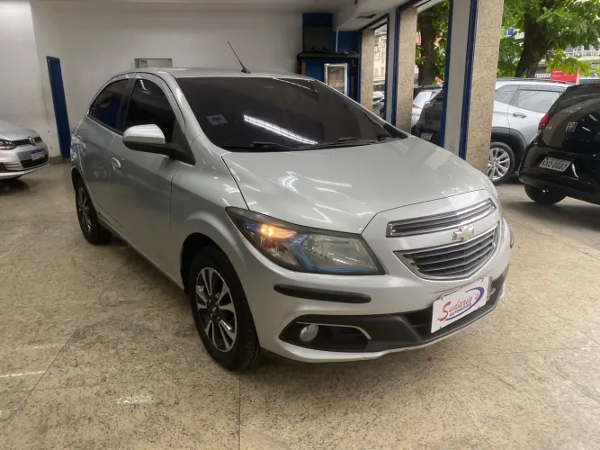 Chevrolet Onix Hatch LTZ 1.4 8V Flex Mec. 4P 2014