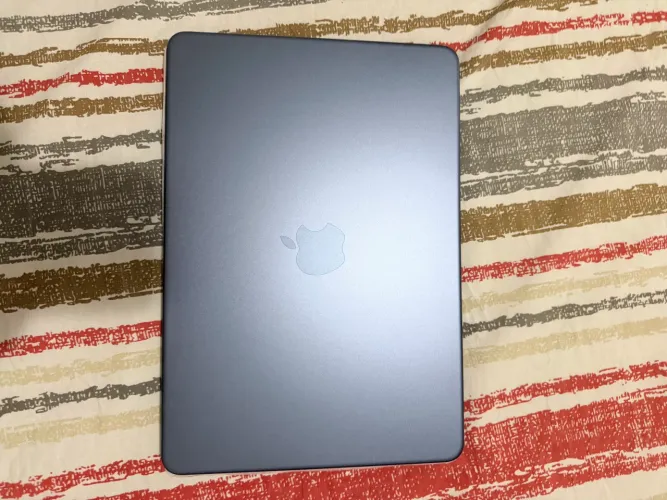 MacBook neo 512