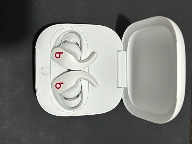 Beats fit pro
