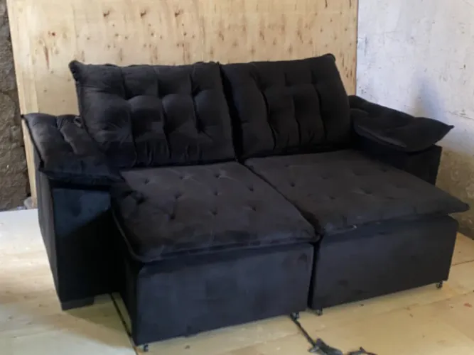 Sofá de linha alta retrátil e reclinável novo disponível para a entrega