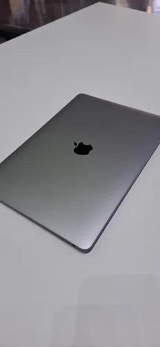 MacBook Air Intel i5 2019 ? Super Conservado | 8GB RAM | 500GB SSD | Bateria Normal