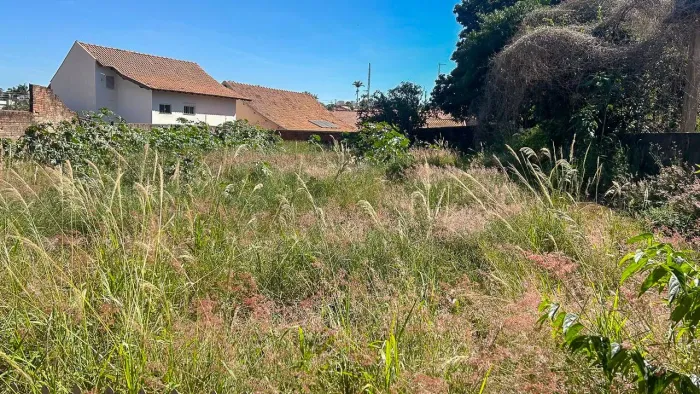 Terreno à venda, 489 m² na região Central de Matinhos/PR