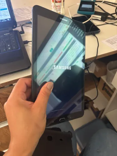 Tablet Samsung 8GB Ideal para estudo ou para crianças