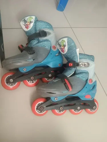 Patins infantil menino.Tamanho 32 a 35