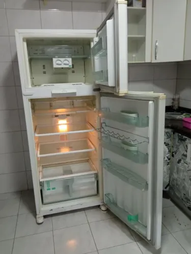 Geladeira Consul Frost Free CRM45