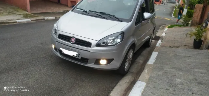 Fiat Idea Essence 1.6 Flex 16V 5P 2011