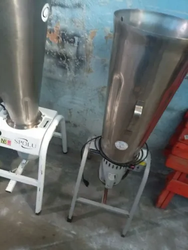 Liquidificador Industrial Basculante