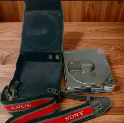 Discman Sony D-50 MK II funcionando perfeitamente