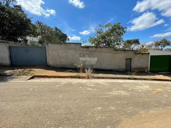 Espetacular lote 1180 m2 murado, ótimo para chácara dentro Lagoa Santa Bairro lagoa mansõe